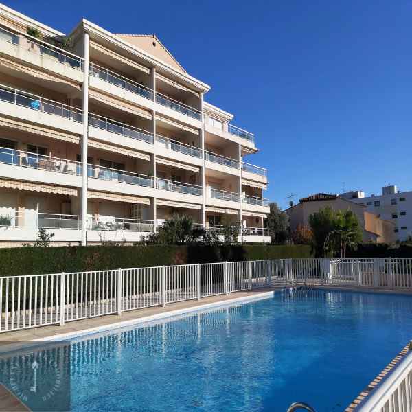 Offres de vente Rez de jardin Saint-Laurent-du-Var 06700